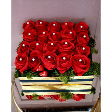 Gold Box of Roses